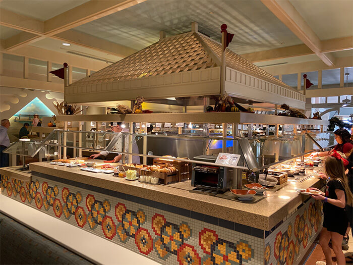 café da manhã com personagens na Disney - Foto de como é Buffet do Cape May Cafe