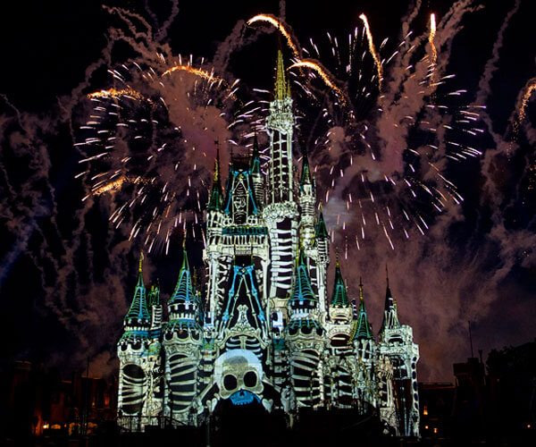 Halloween da Disney Show de Fogos