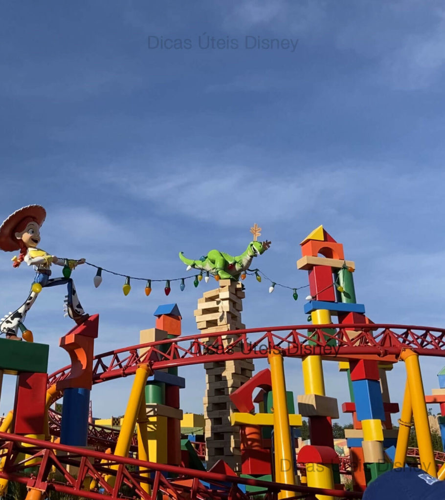 atracoes_mais_concorridas_hollywood_studios-Slinky_Dog_Dash_Toy_Story_0-Dicas_Uteis_Disney