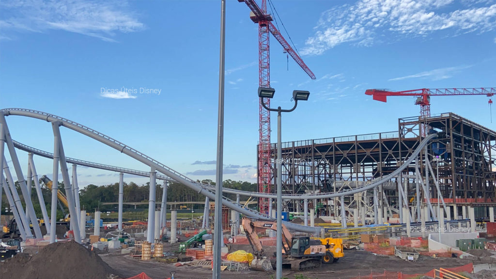 obra-montanha-russa-TRON-Disney-Magic-Kingdom