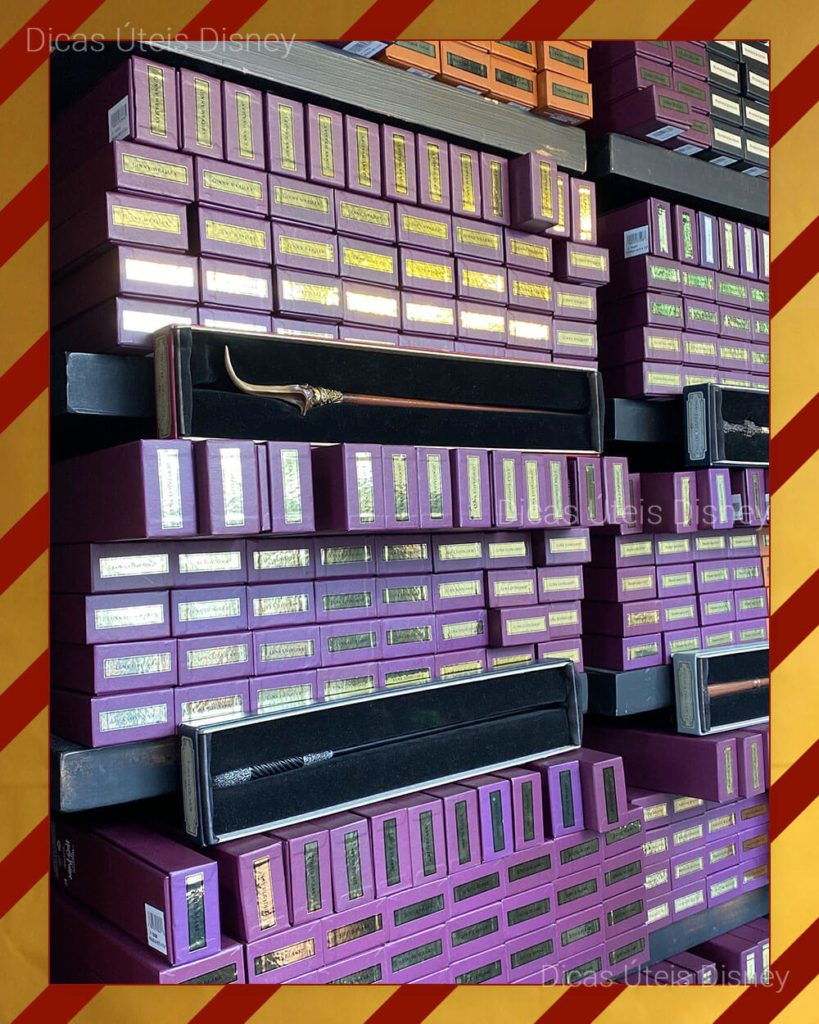onde-encontrar-varinha-harry-potter-parques-universal-orlando-mapa-interativo-prateleira-varias-varinhas