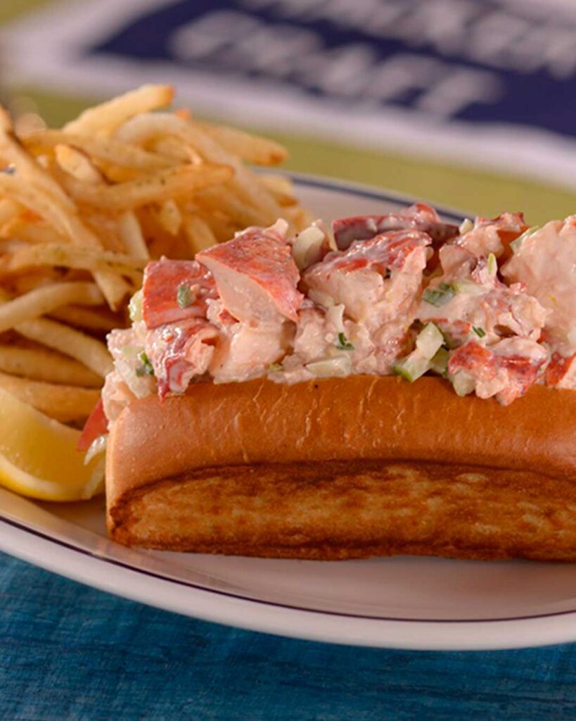 restaurante boathouse disney springs New England Lobster Roll