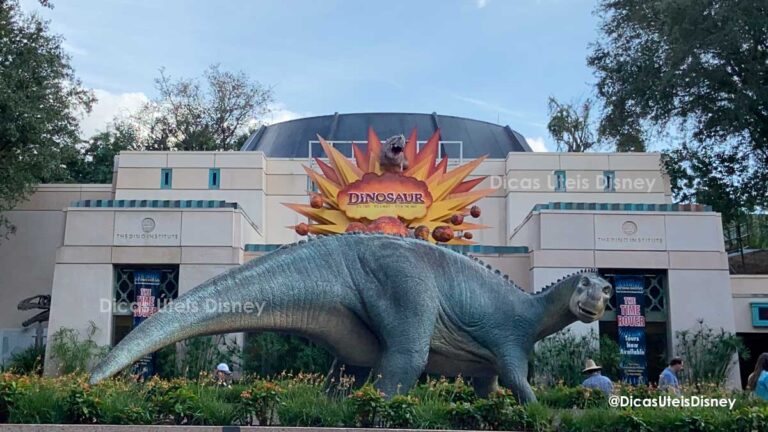 como-e-a-dinoland-usa-animal-kingdom-dinosaur-destaque-dicas-uteis-disney