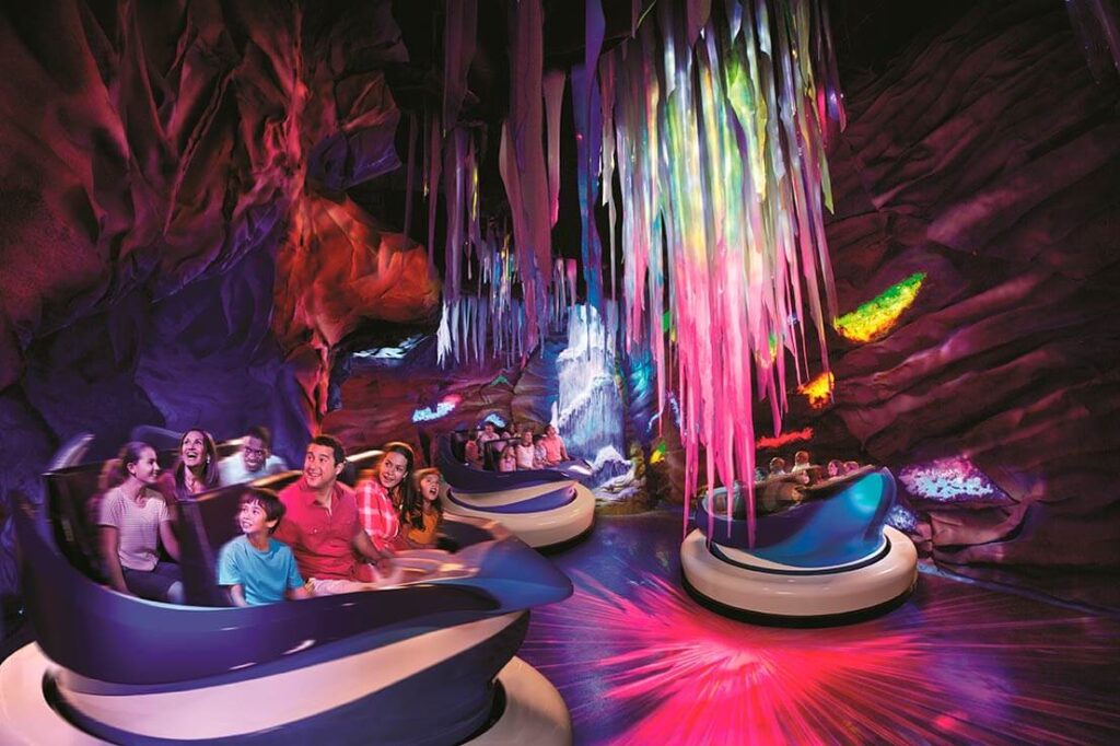 como-e-area-antarctica-empire-of-the-penguin-dicas-uteis-disney