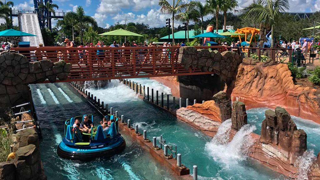como-e-area-infinity-falls-seaworld-orlando-atracao-infinity-falls-dicas-uteis-disney