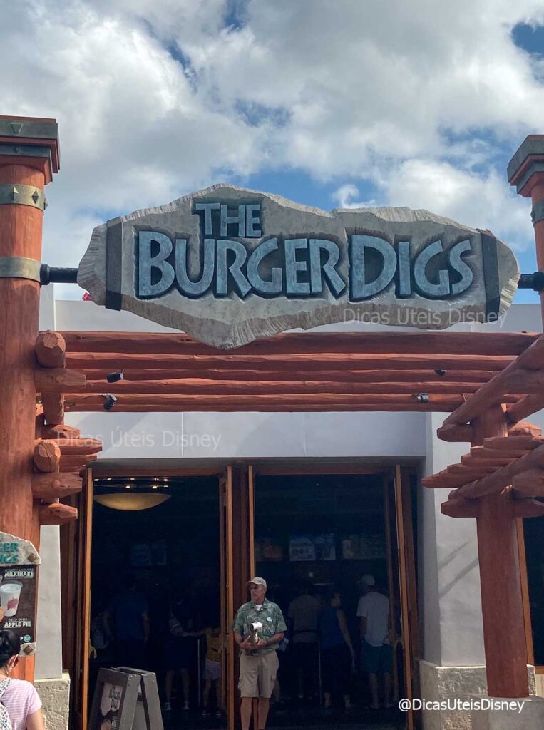 como-e-area-jurassic-park-islands-of-adventure-universal-studios-restaurante-the-burguer-digs-dicas-uteis-disney