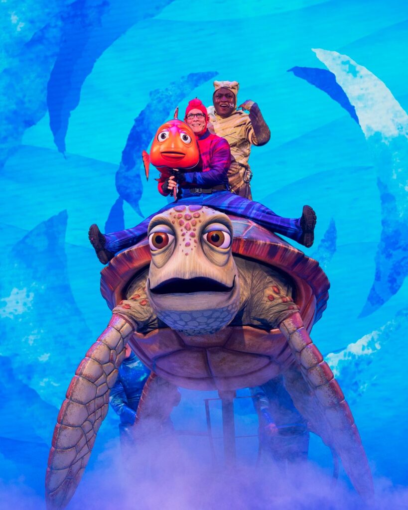 shows e desfiles nos parques da Disney Nemo Animnal kingdom
